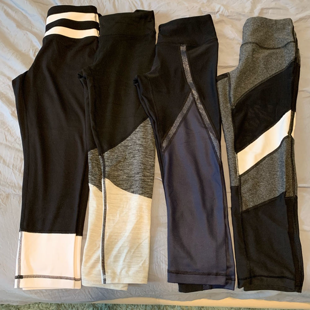 Bundle of 4 gym leggings capris Gaiam 90 degree yogalicious size XS